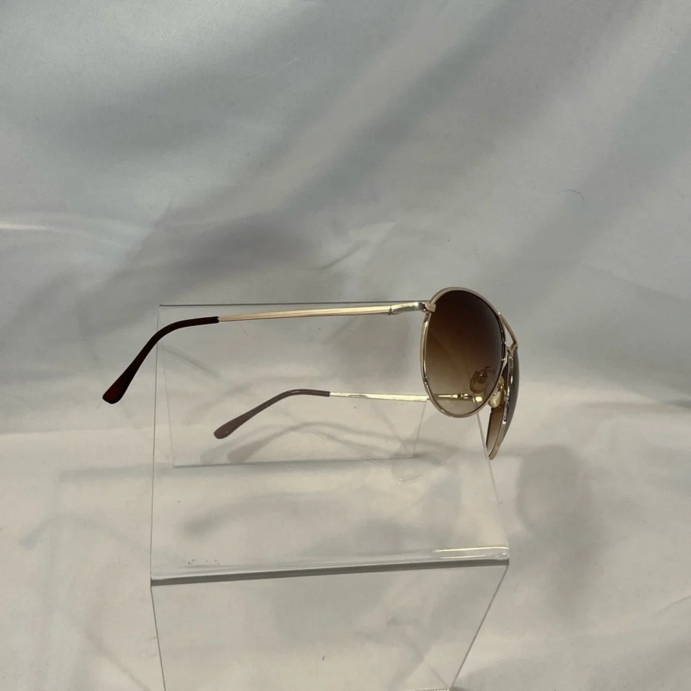 Unisex—Gold Rimmed Aviator Style Fashion Sunglasses